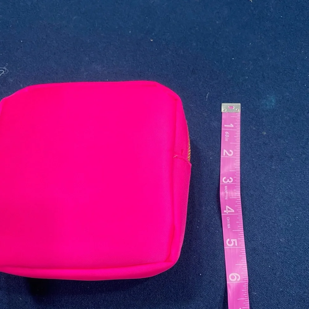 🆕 CUTEST little bright pink pouch w/golden zipper closure& 3 self stick patches